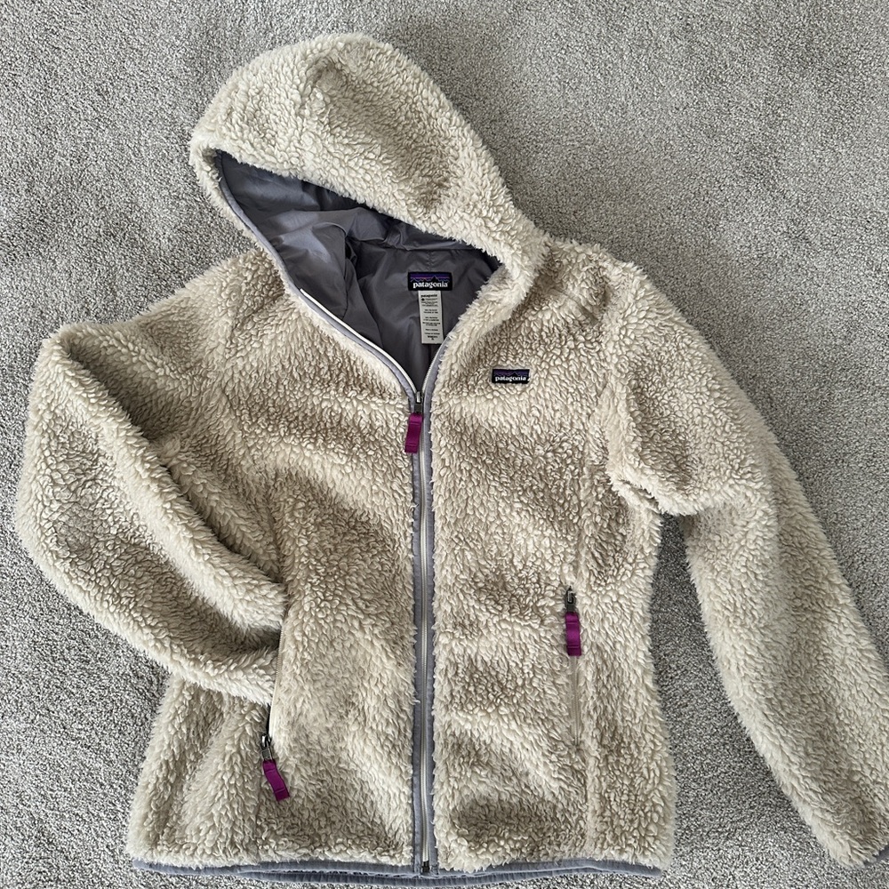 Patagonia Women’s Cream Fleece Zip Coat